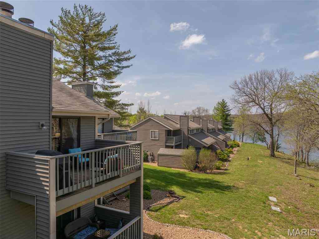 Condo For Sale - 124 Geneva Cove Drive<br/> Warren County, Innsbrook, MO 63390