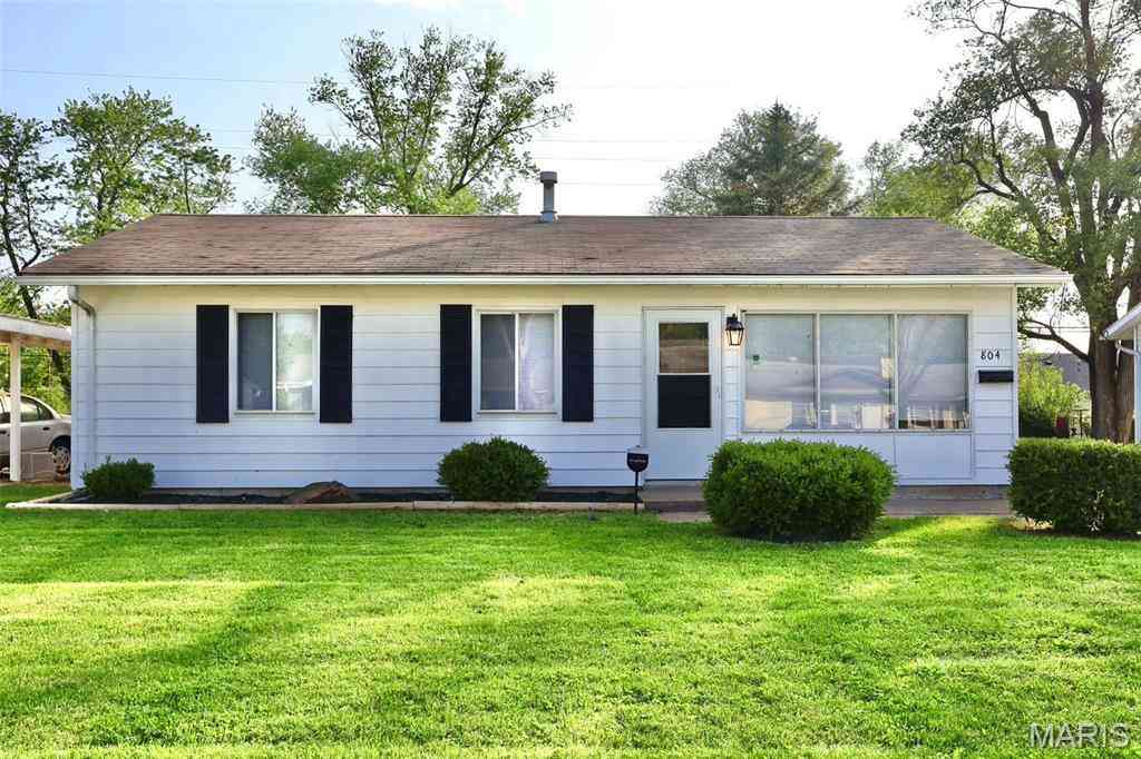 Homes For Sale - 804 Saint Thomas Lane<br/> Cahokia, IL 62206