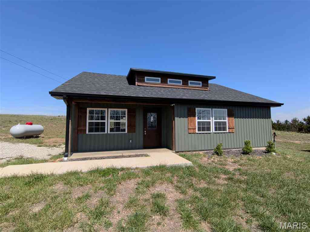 Homes For Sale - 102 S Lois Court<br/> Wright County, Mansfield, MO 65704