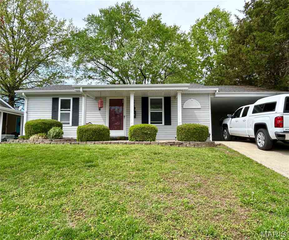 Homes For Sale - 209 Oak Street<br/> Monroe County, Waterloo, IL 62298