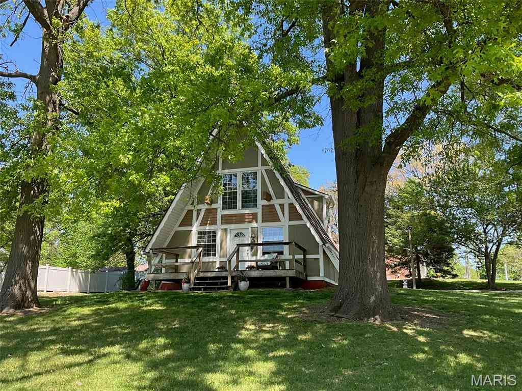 Homes For Sale - 103 Branch Drive<br/> Madison County, Edwardsville, IL 62025