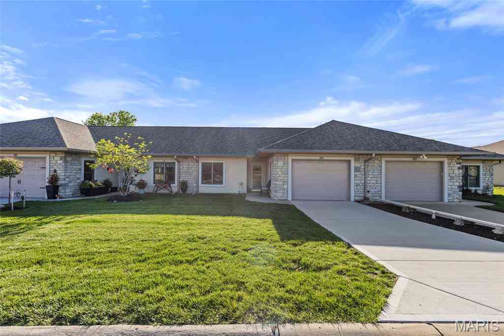 Villa For Sale - 915 Pine Avenue<br/> Warrenton, MO 63383