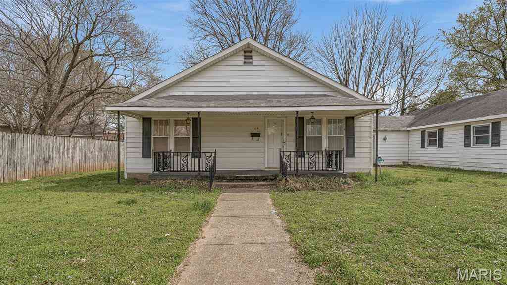 Homes For Sale - 704 Park Street<br/> Kennett, MO 63857