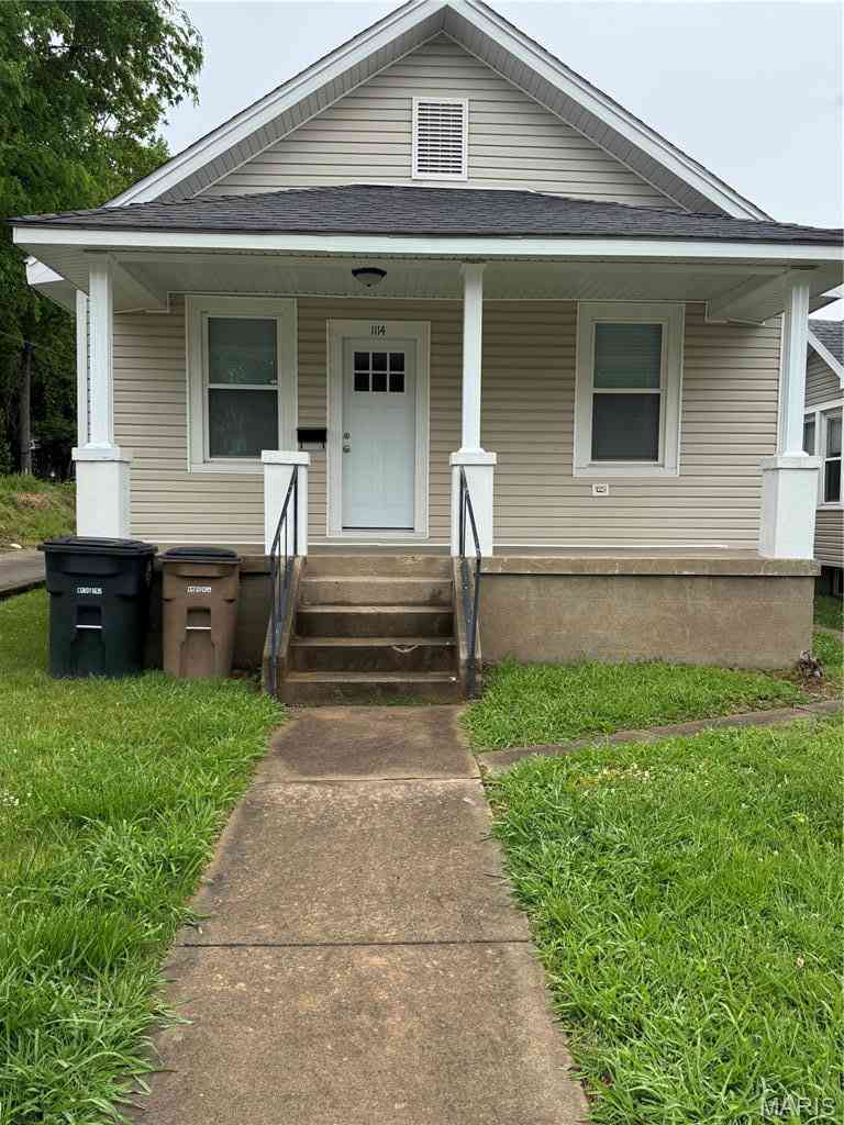 Homes For Sale - 1114 Independence Street<br/> Cape Girardeau, MO 63703