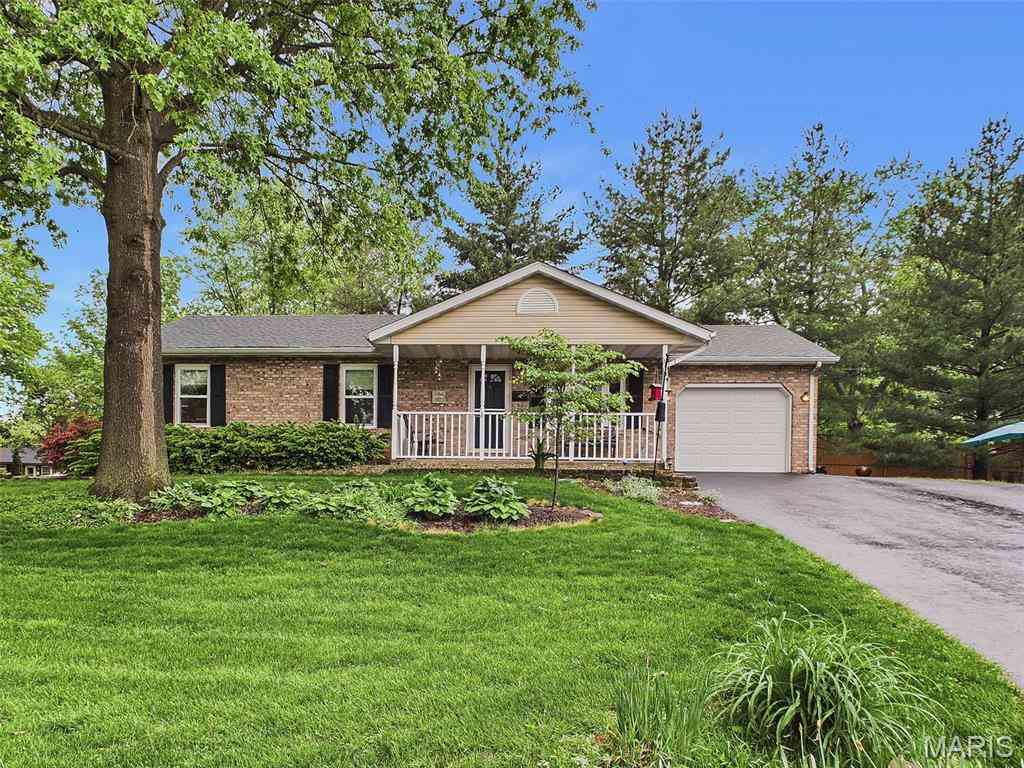 Homes For Sale - 516 Lanahan Drive<br/> Madison County, Troy, IL 62294