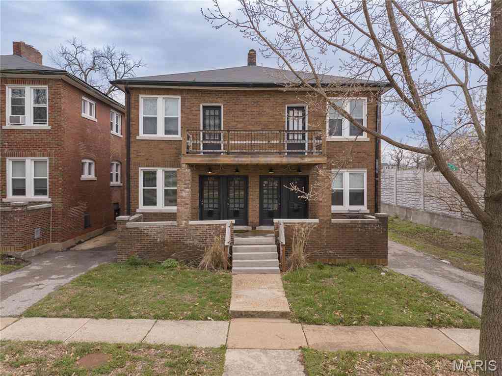 Multifamily For Sale - 1282 Hawthorne Place<br/> Richmond Heights, MO 63117