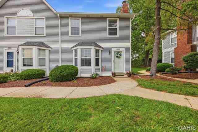 Townhouse For Sale - 1688 Kircher Drive #G<br/> Saint Charles, MO 63303
