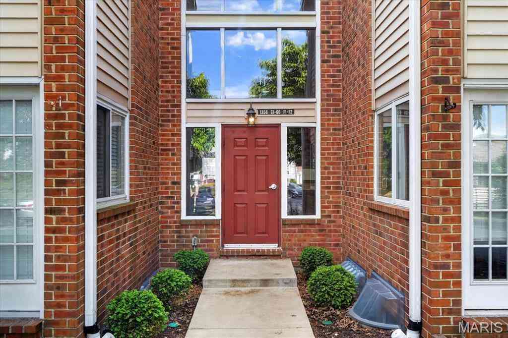 Condo For Sale - 1356 Holgate Drive #G3<br/> Ballwin, MO 63021