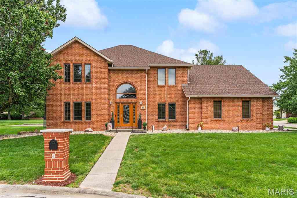 Homes For Sale - 4 Red Cedar Court<br/> Saint Clair County, Belleville, IL 62220