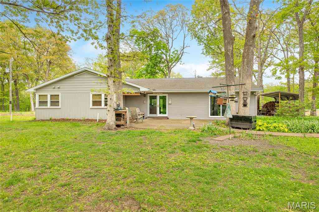 Homes For Sale - 222 Prairietown Road<br/> Macoupin County, Dorsey, IL 62021