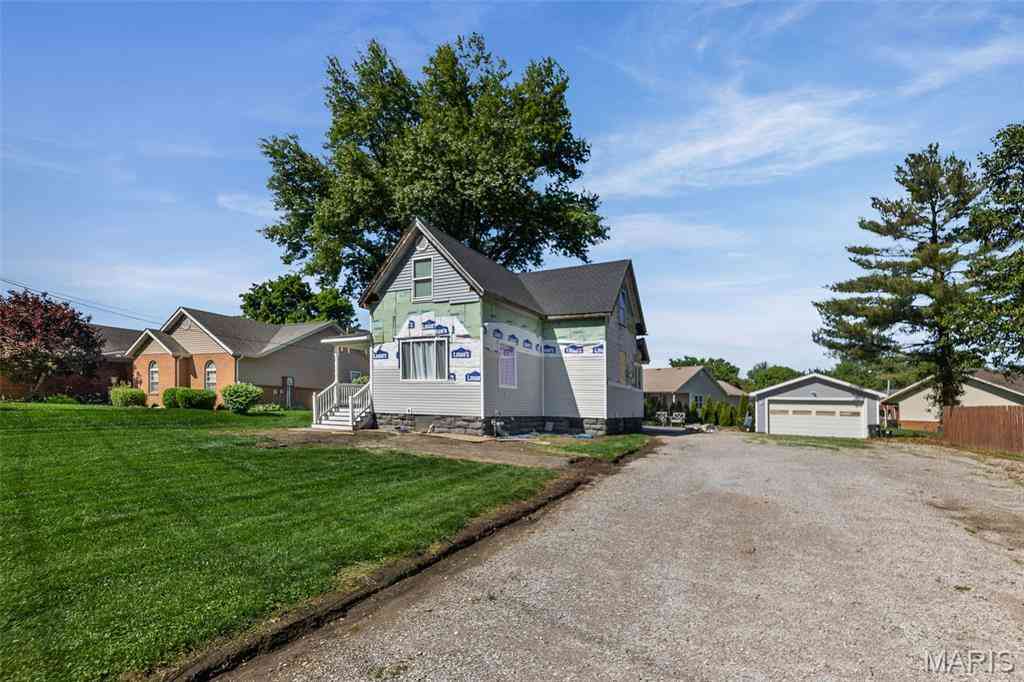 Homes For Sale - 603 N Hickory Street<br/> Smithton, IL 62285