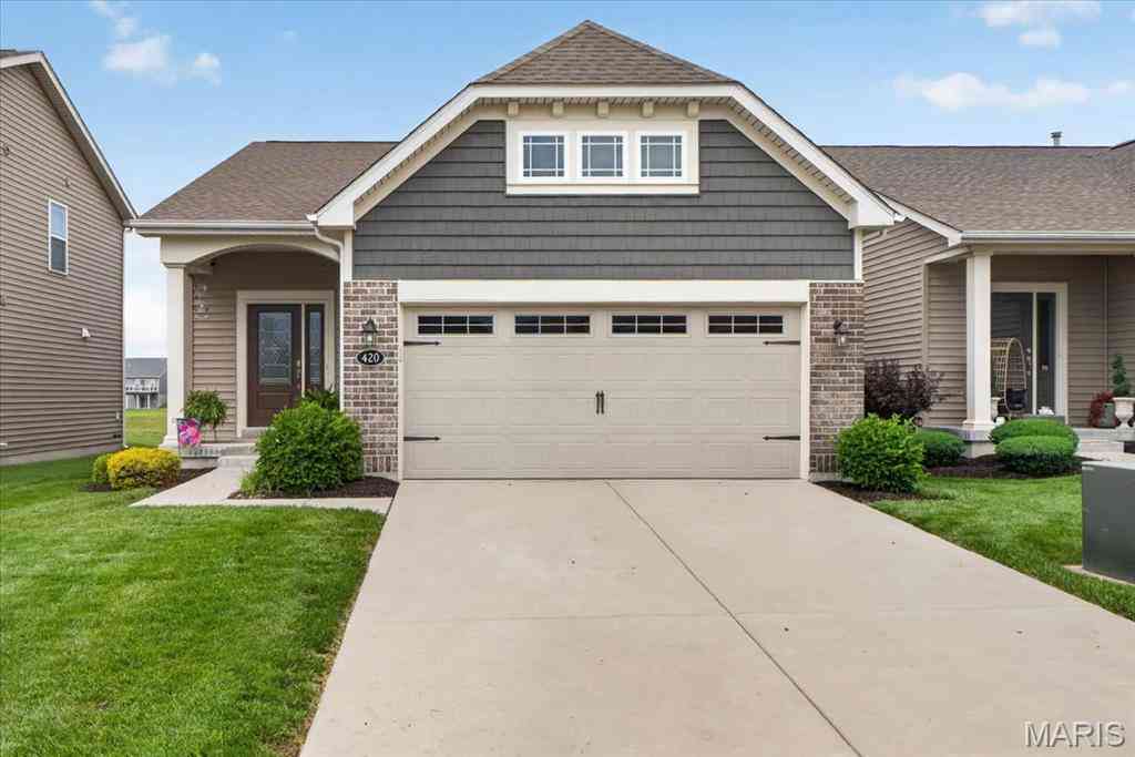 Villa For Sale - 420 Copperfield Court<br/> Saint Charles, MO 63301