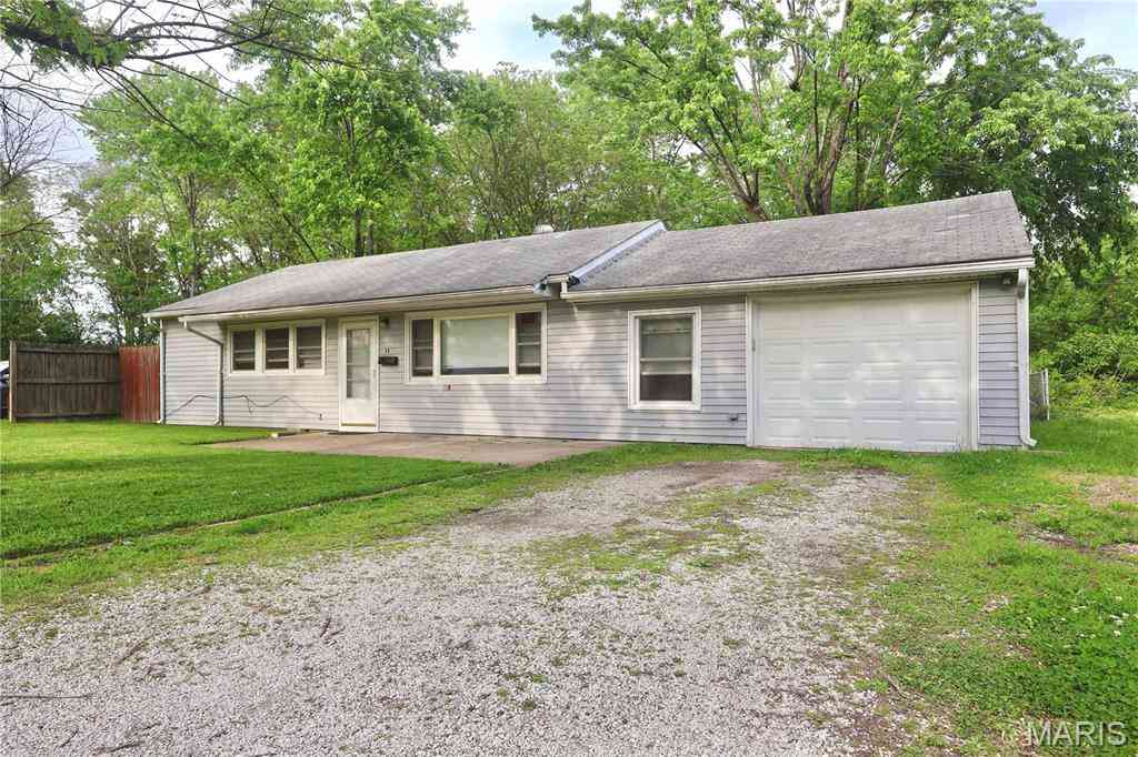 Homes For Sale - 58 Delores Drive<br/> Cahokia, IL 62206