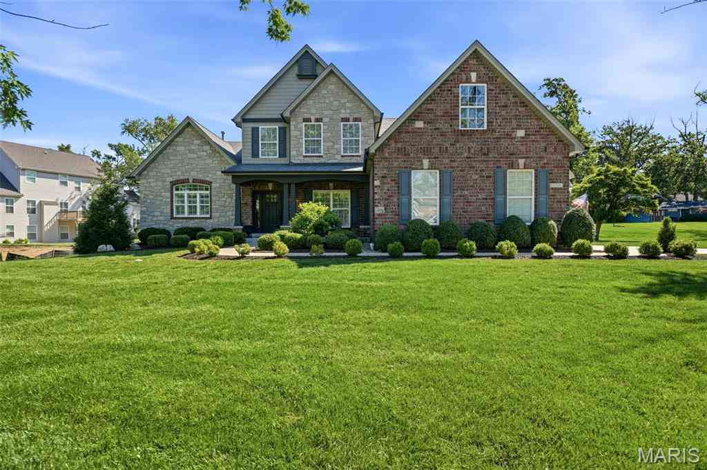 Homes For Sale - 1456 Fawnvalley Court<br/> Des Peres, MO 63131