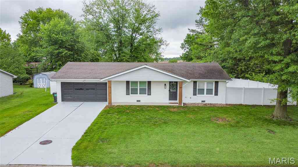 Homes For Sale - 510 Country Meadow Lane<br/> Saint Clair County, Belleville, IL 62221