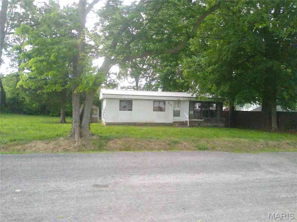 Mobile Home For Sale - 606 E College Street<br/> Sparta, IL 62286