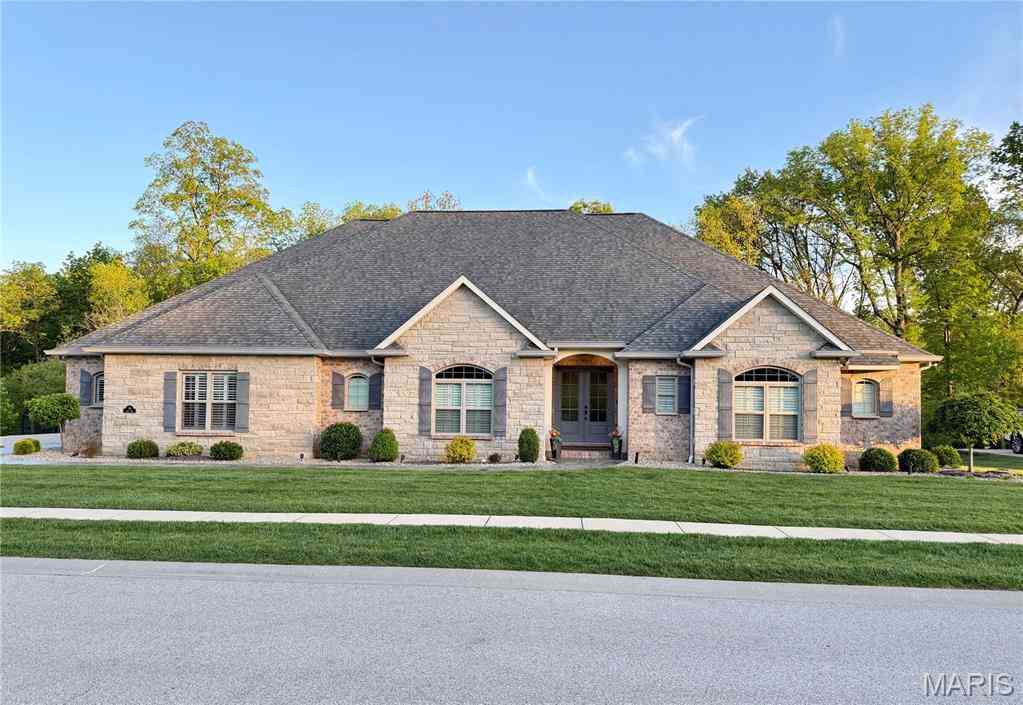Homes For Sale - 134 Jacks Bend<br/> Saint Clair County, O'Fallon, IL 62269