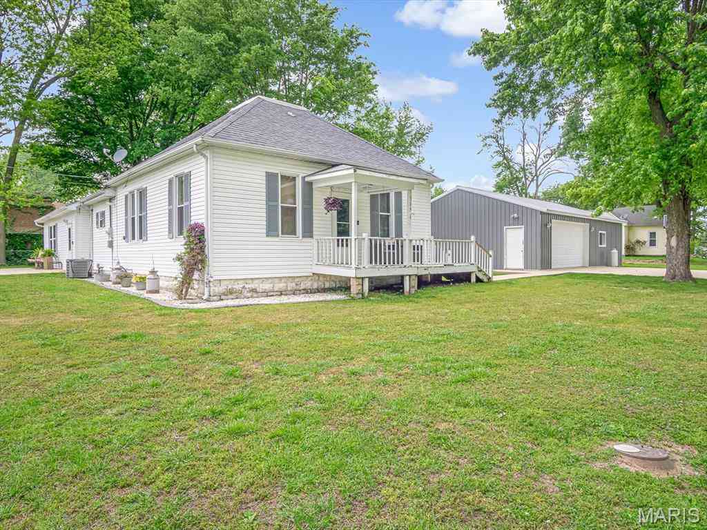 Homes For Sale - 309 S 5th Street<br/> Coulterville, IL 62237