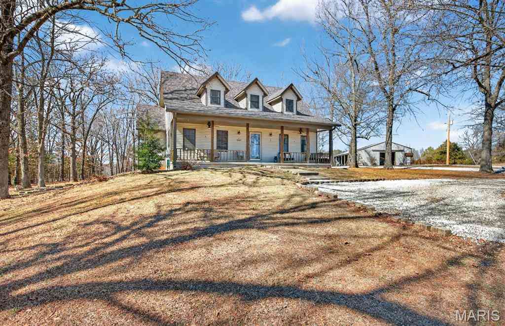 Homes For Sale - 18521 Oak Tree Lane<br/> Lebanon, MO 65722