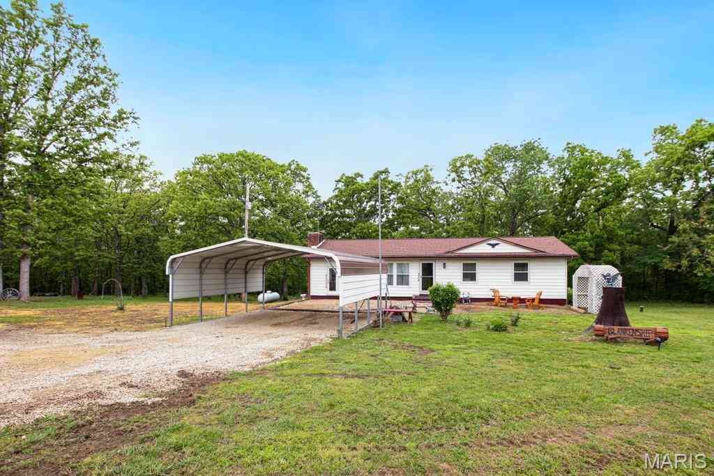 Homes For Sale - 1066 Sun Meadow Road<br/> Bourbon, MO 65441