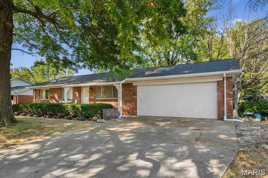 Homes For Sale - 3837 N Illinois Street<br/> Saint Clair County, Belleville, IL 62226