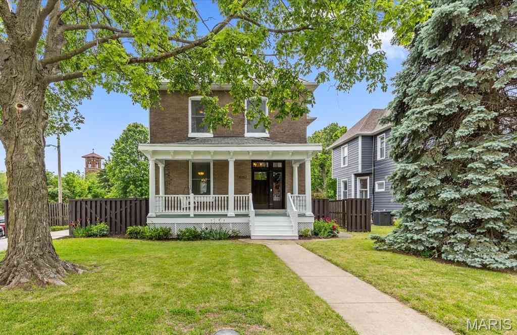 Homes For Sale - Undisclosed Address<br/> Maplewood, MO 63143