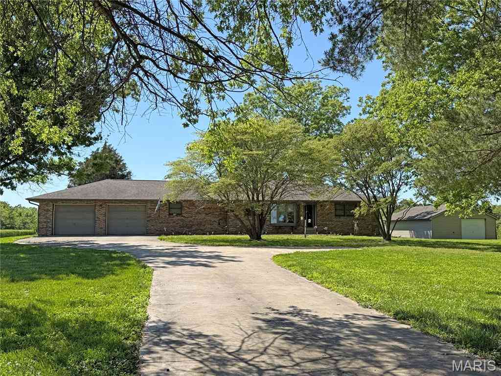 Homes For Sale - 4907 State Route 159<br/> Monroe County, Red Bud, IL 62278
