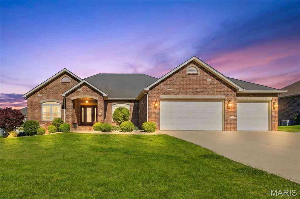 Homes For Sale - 1508 Shadow Ridge<br/> Monroe County, Columbia, IL 62236