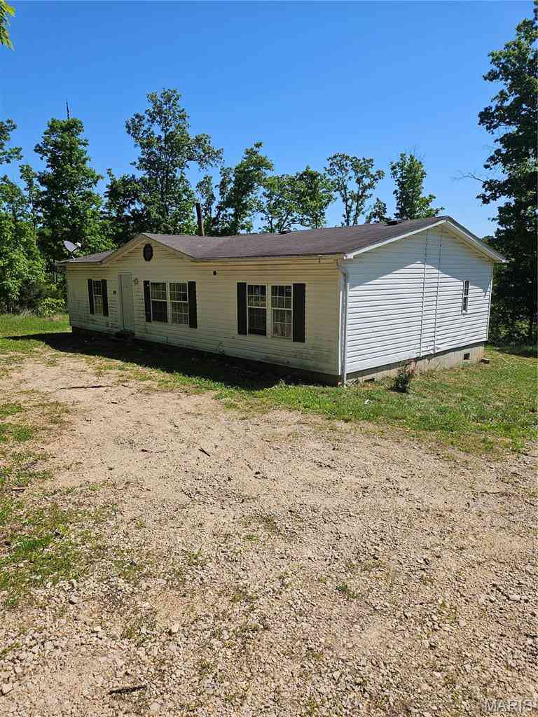 Mobile Home For Sale - 623 Fawn Court<br/> Bourbon, MO 65441