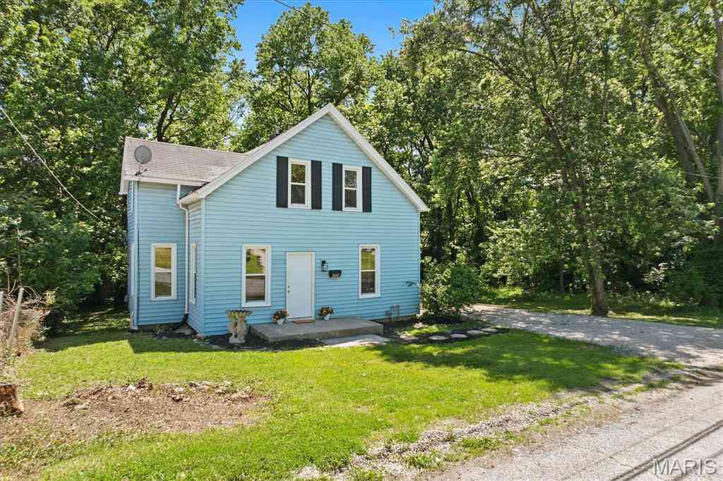 Homes For Sale - 3027 Mayfield Avenue<br/> Alton, IL 62002