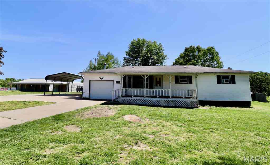 Homes For Sale - 25898 Highway 32<br/> Lebanon, MO 65536