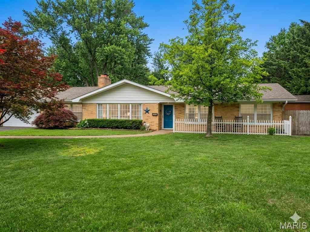 Homes For Sale - 4205 S Park Drive<br/> Saint Clair County, Belleville, IL 62226
