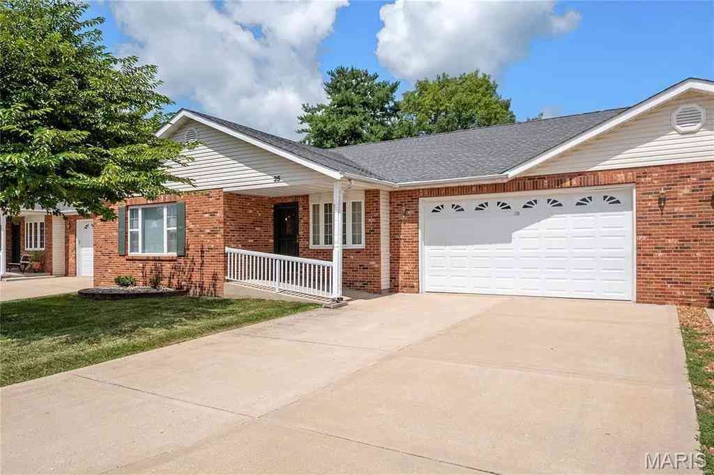 Condo For Sale - 35 Parkside Drive<br/> Madison County, Bethalto, IL 62010