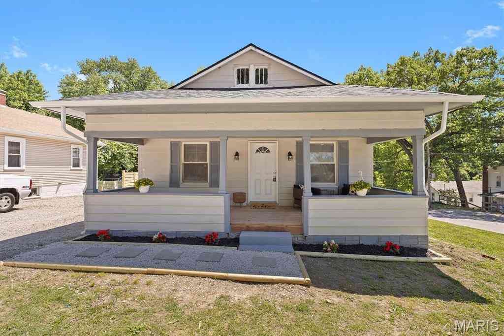 Homes For Sale - 3201 Edgewood Avenue<br/> Alton, IL 62002