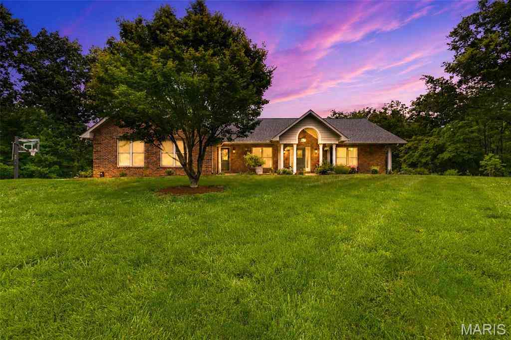 Homes For Sale - 2773 Woodson Drive<br/> Monroe County, Columbia, IL 62236