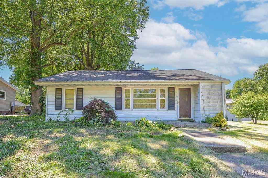 Homes For Sale - 6814 Osage Drive<br/> Saint Clair County, Belleville, IL 62223