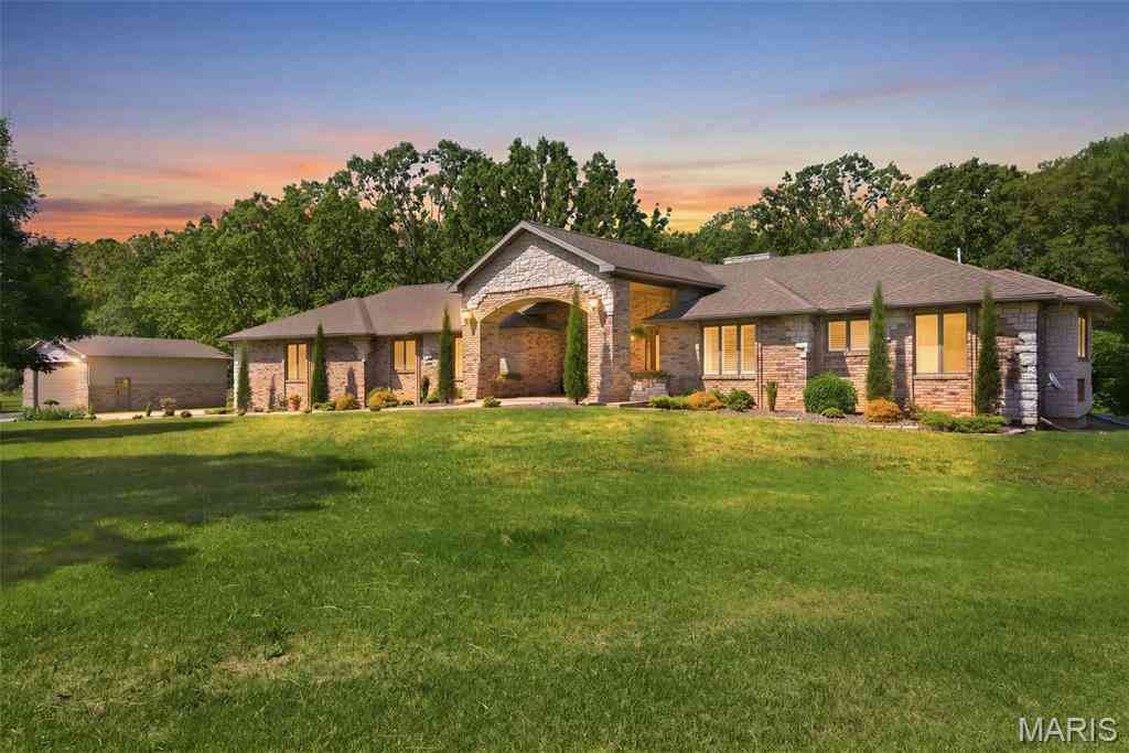 Homes For Sale - 2279 M- Stony Point Drive<br/> Wright County, Mountain Grove, MO 65711