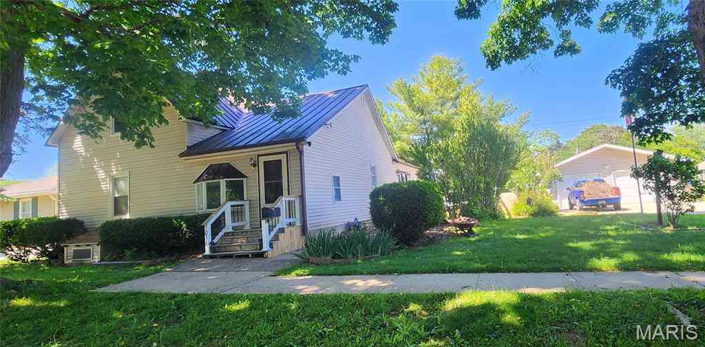 Homes For Sale - 1016 Bland Street<br/> Canton, MO 63435