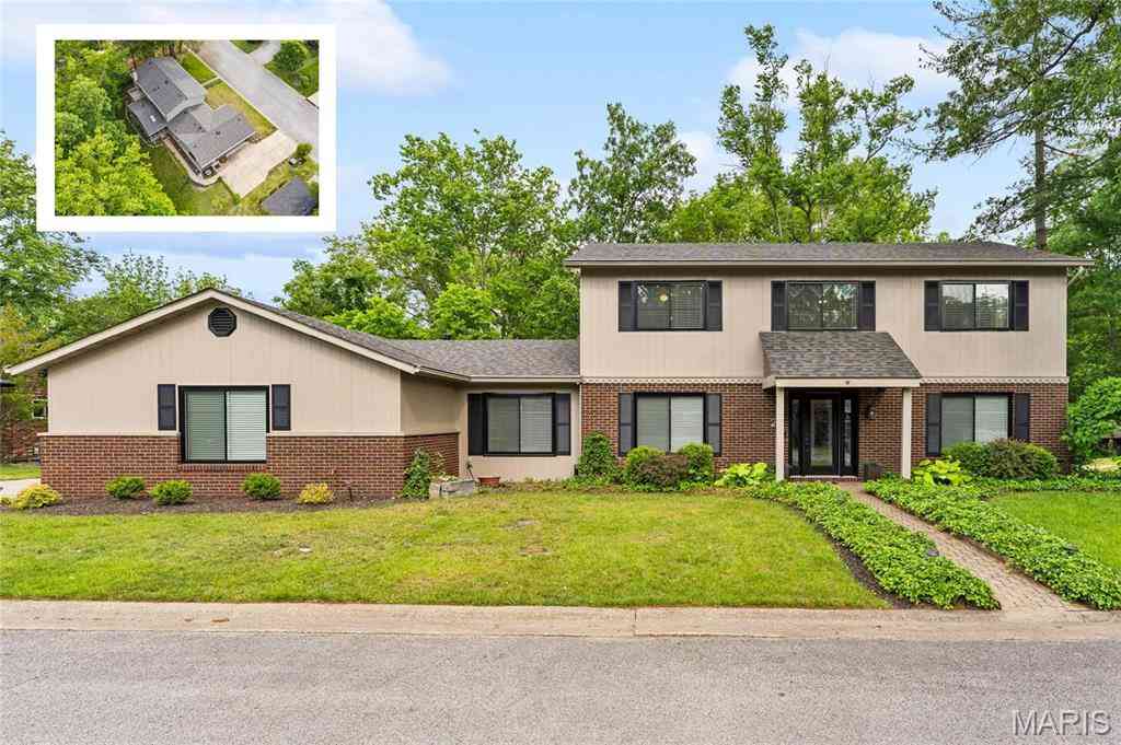 Homes For Sale - 22 Brandonwood Drive<br/> Saint Clair County, O'Fallon, IL 62269