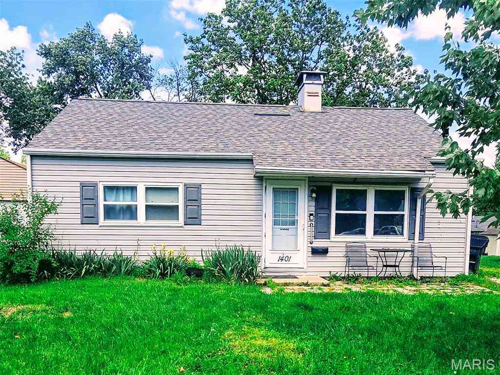 Homes For Sale - 1401 Maiden Lane<br/> Saint Clair County, Belleville, IL 62220
