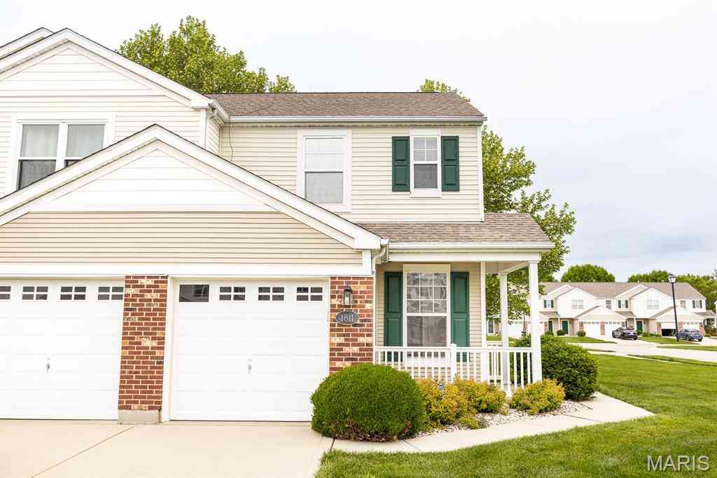 Townhouse For Sale - 1811 Ambrose Terrace Drive<br/> Saint Clair County, Belleville, IL 62226