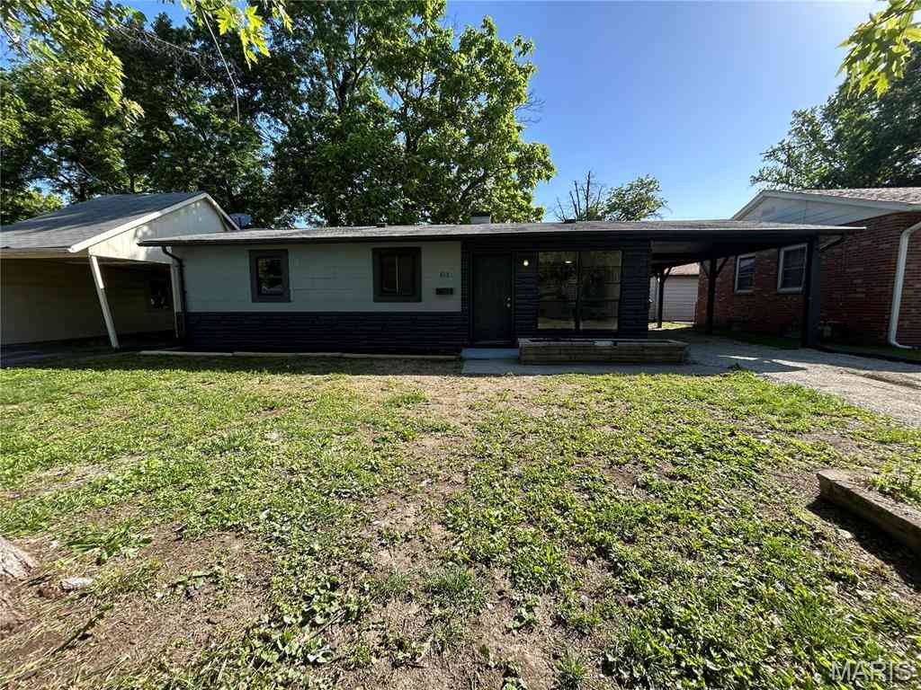 Homes For Sale - 813 Saint William Drive<br/> Cahokia, IL 62206