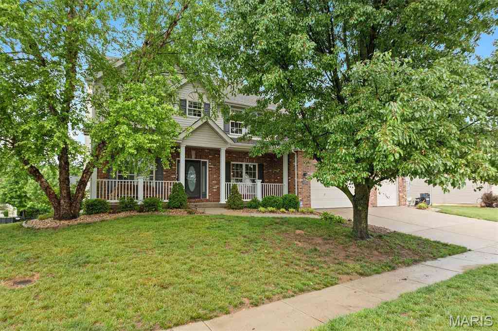 Homes For Sale - 175 Forest Oaks Drive<br/> Saint Clair County, Caseyville, IL 62232