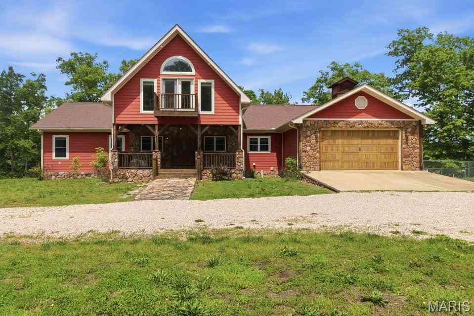 Homes For Sale - 18418 Circle B Road<br/> Eminence, MO 65466