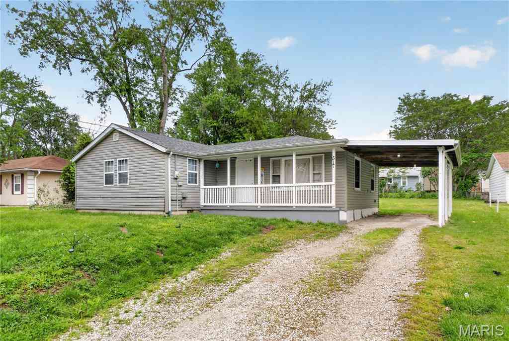 Homes For Sale - 517 Belvedere Drive<br/> Saint Clair County, Belleville, IL 62223