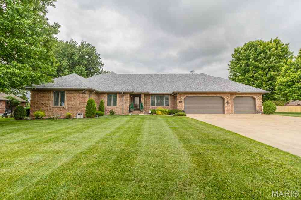Homes For Sale - 417 Lantern Lane<br/> Lebanon, MO 65536