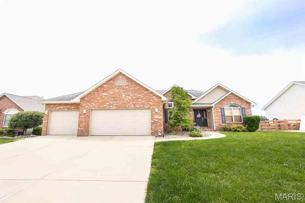Homes For Sale - 9718 Winchester Street<br/> Saint Clair County, Mascoutah, IL 62258