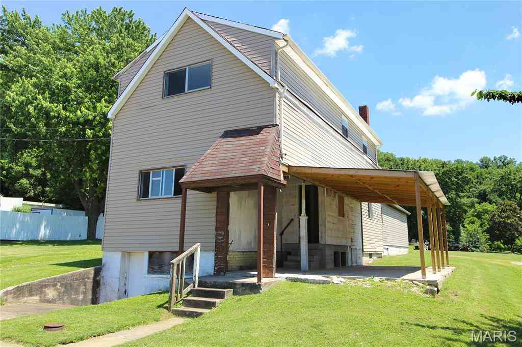 Homes For Sale - 216 N Main Street<br/> Saint Clair County, Caseyville, IL 62232