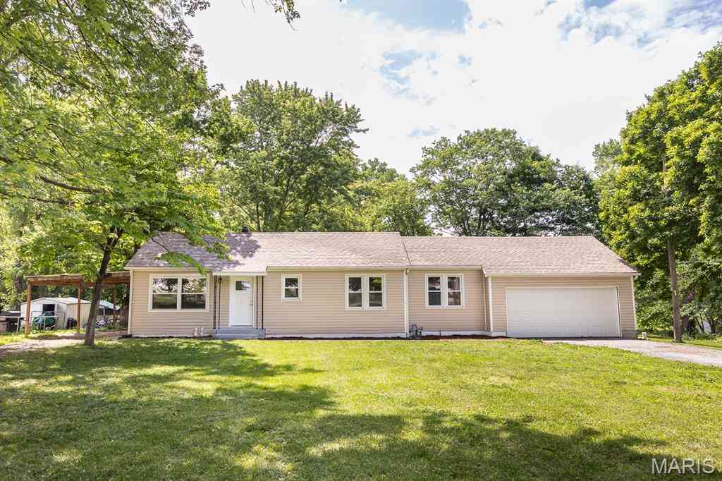 Homes For Sale - 36 Athlone Drive<br/> Saint Clair County, Caseyville, IL 62232