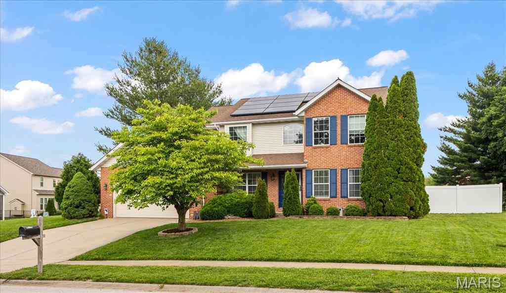 Homes For Sale - 1330 Illini Drive<br/> Saint Clair County, O'Fallon, IL 62269